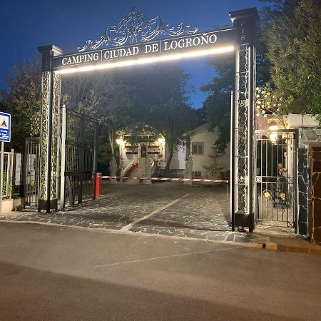 Bungalows & Albergue La Playa Λογκρόνο Εξωτερικό φωτογραφία