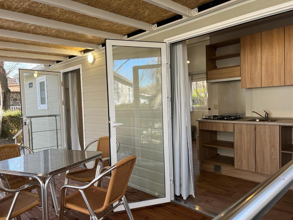 Bungalows & Albergue La Playa Λογκρόνο Εξωτερικό φωτογραφία