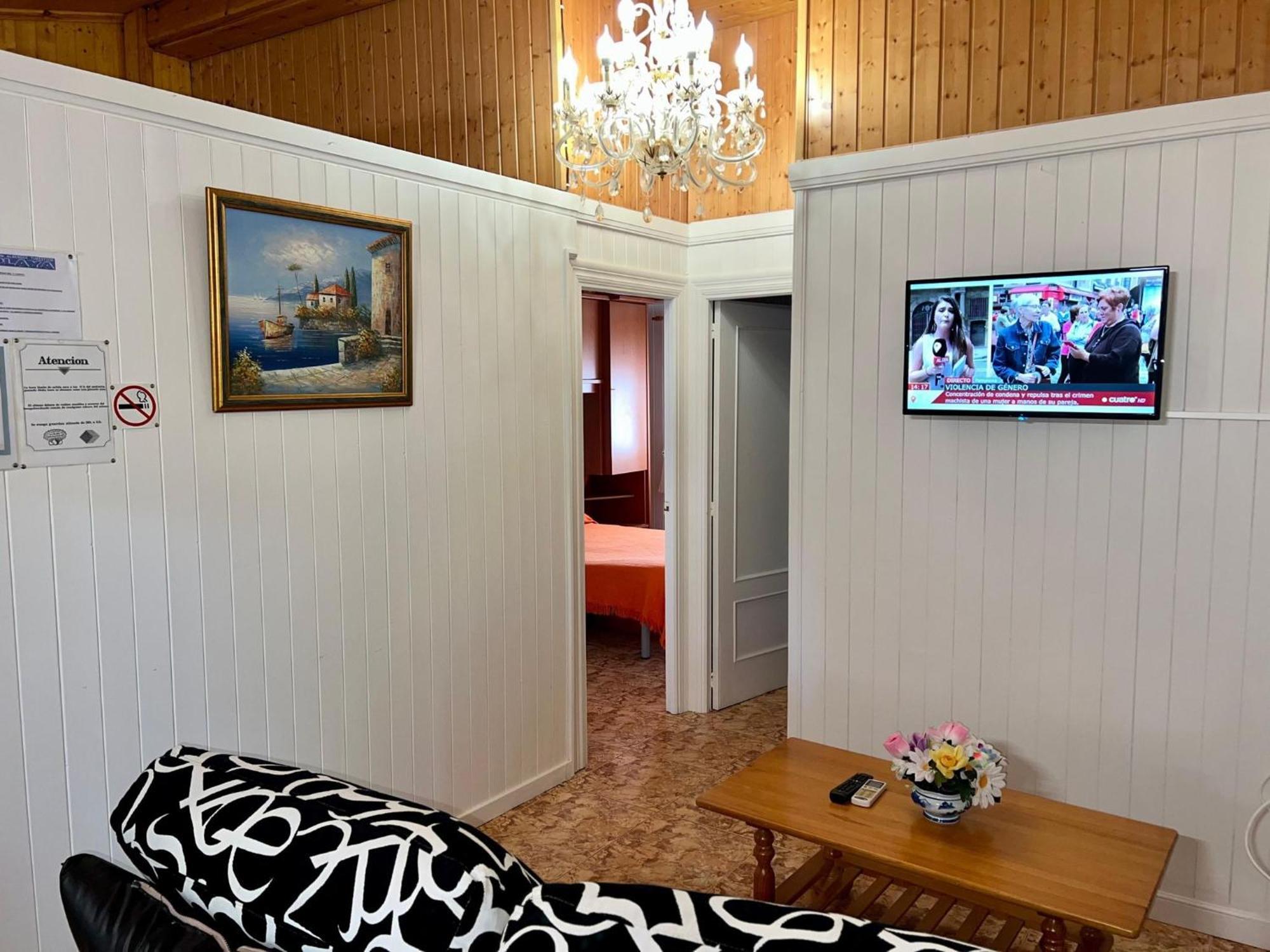 Bungalows & Albergue La Playa Λογκρόνο Εξωτερικό φωτογραφία